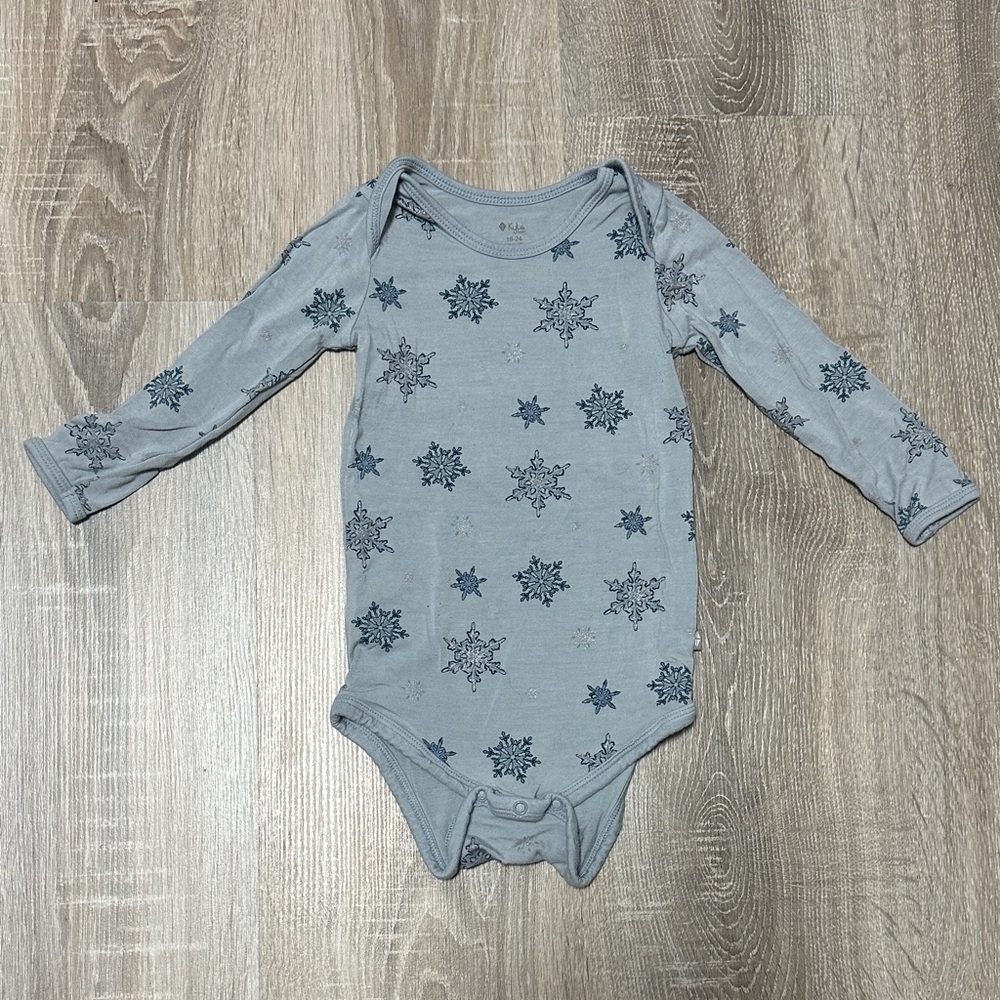 Kyte Baby Snowflake Bodysuit